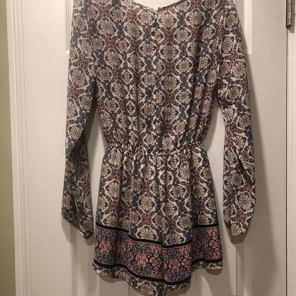 Mini Romper - Picture 2 of 3